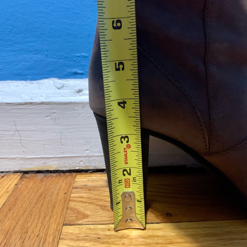 J. Crew glenbrae boots. With box and dust cover - Picture 9 of 14